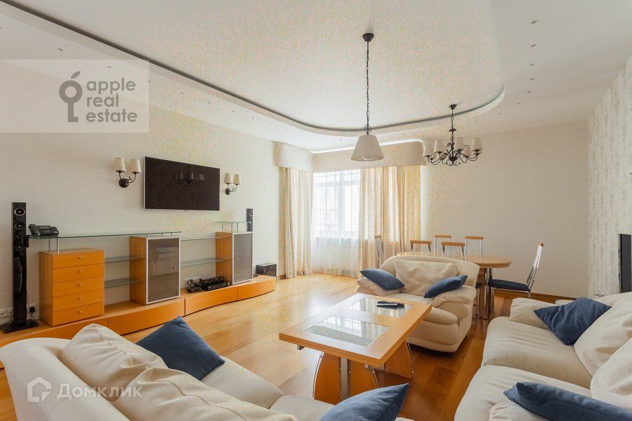 Сдаётся 4-комнатная квартира, 150 м²