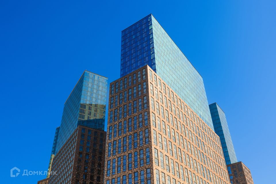 Продаётся 4-комнатная квартира, 114 м²