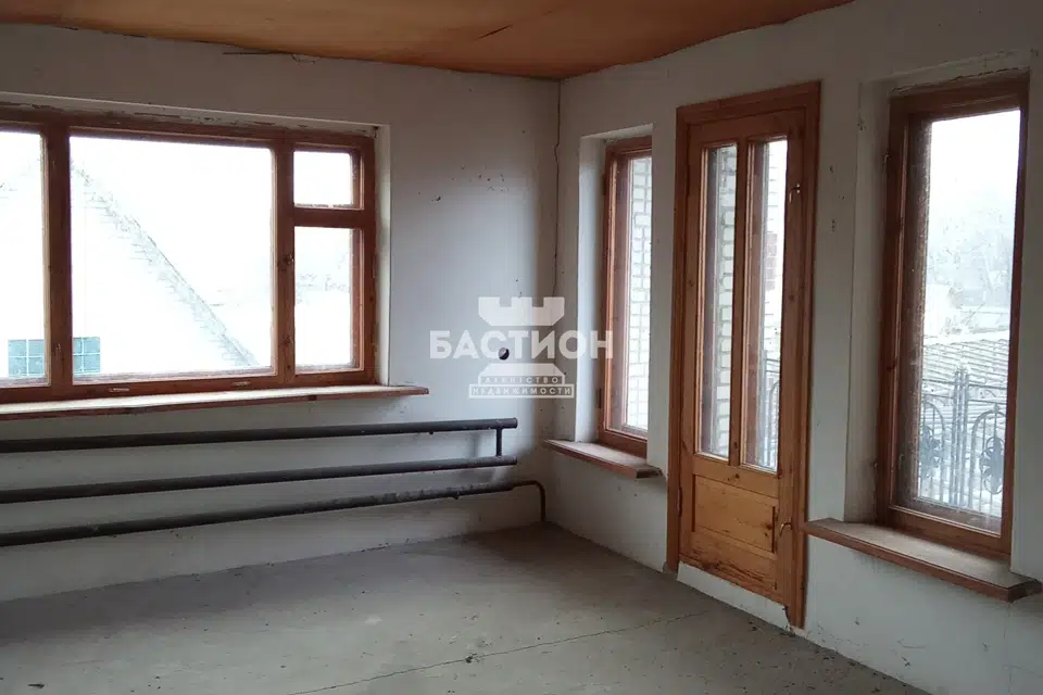 Продаётся 2-этажный дом, 283 м²