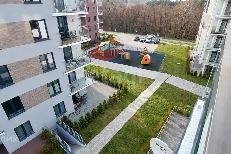 Продаётся 1-комнатная квартира, 49.7 м²