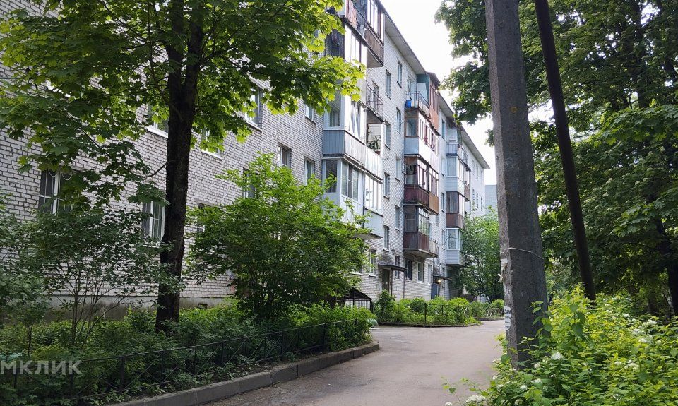 Продаётся 3-комнатная квартира, 52.3 м²