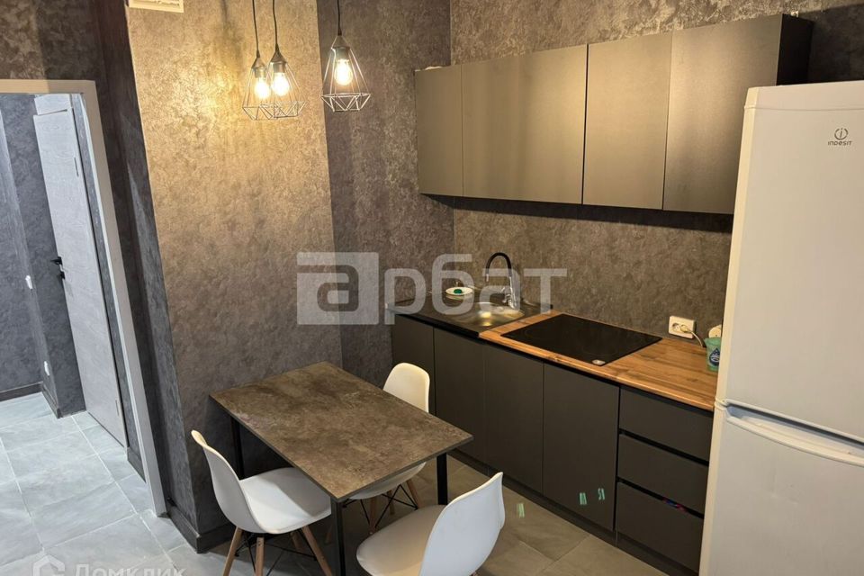 Сдаётся 1-комнатная квартира, 38 м²