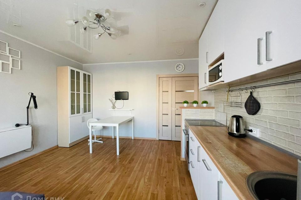 Продаётся 4-комнатная квартира, 74 м²