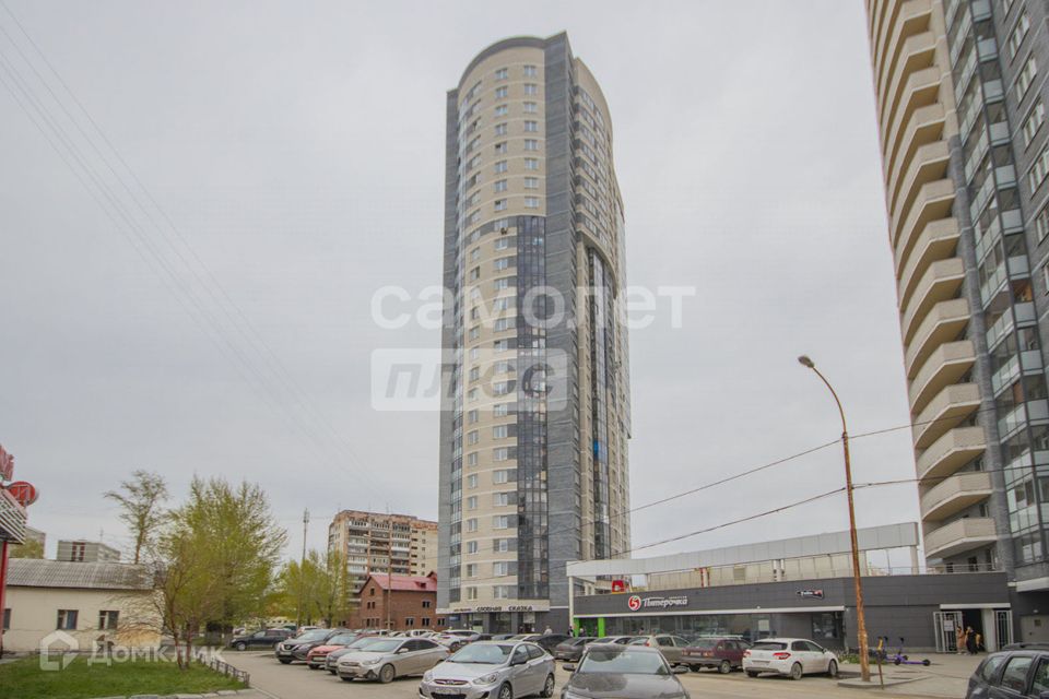 Продаётся 3-комнатная квартира, 95.6 м²