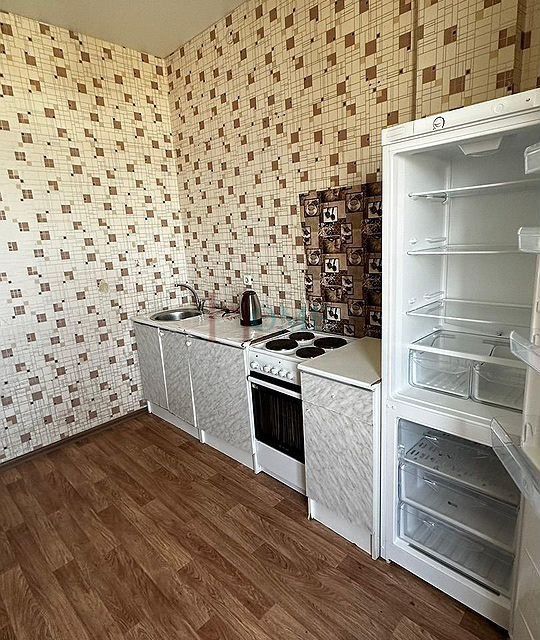 Сдаётся 2-комнатная квартира, 64.2 м²
