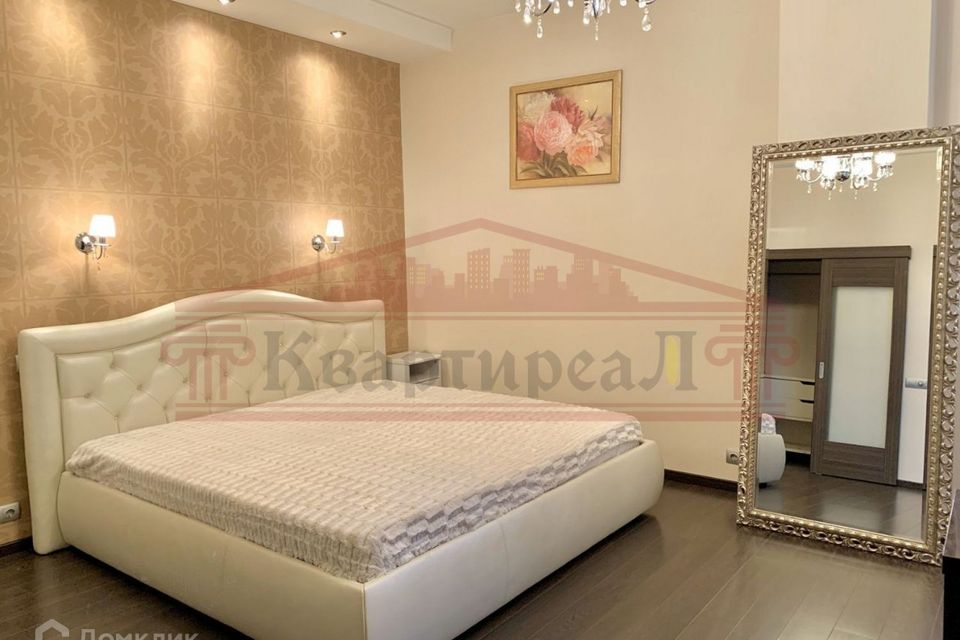Сдаётся 2-комнатная квартира, 65 м²