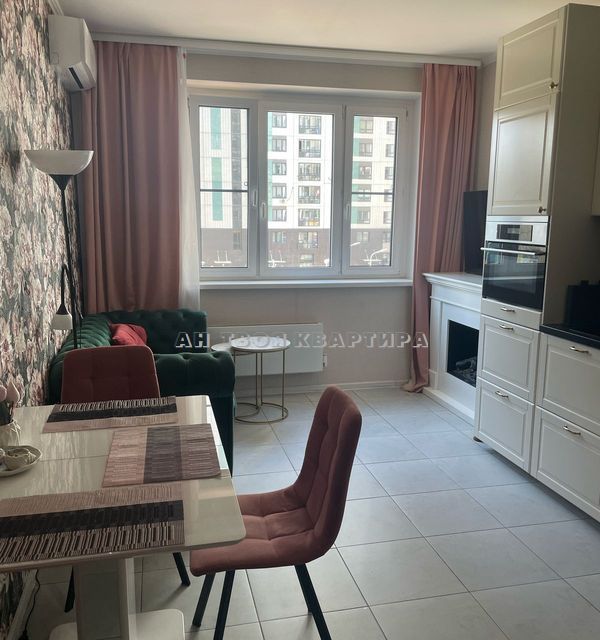 Продаётся 2-комнатная квартира, 57 м²