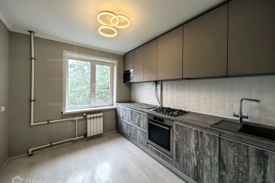Продаётся 3-комнатная квартира, 69.5 м²