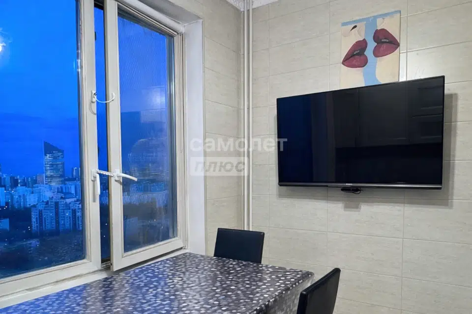 Продаётся 2-комнатная квартира, 66.8 м²