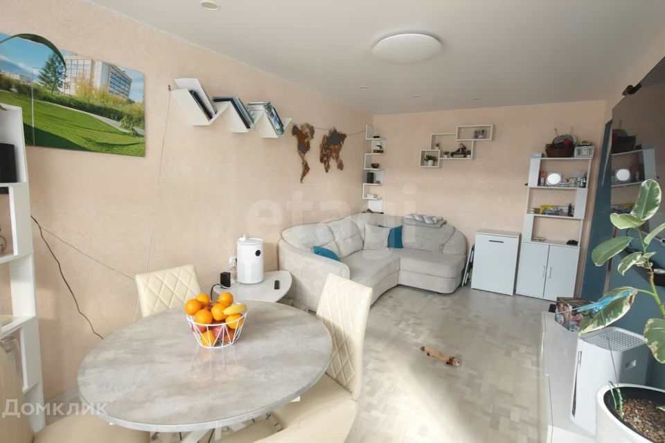Продаётся 3-комнатная квартира, 61.6 м²