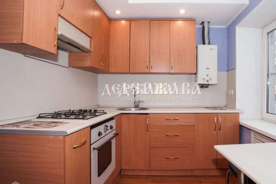 Продаётся 2-комнатная квартира, 41.9 м²