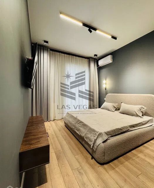 Сдаётся 3-комнатная квартира, 130 м²