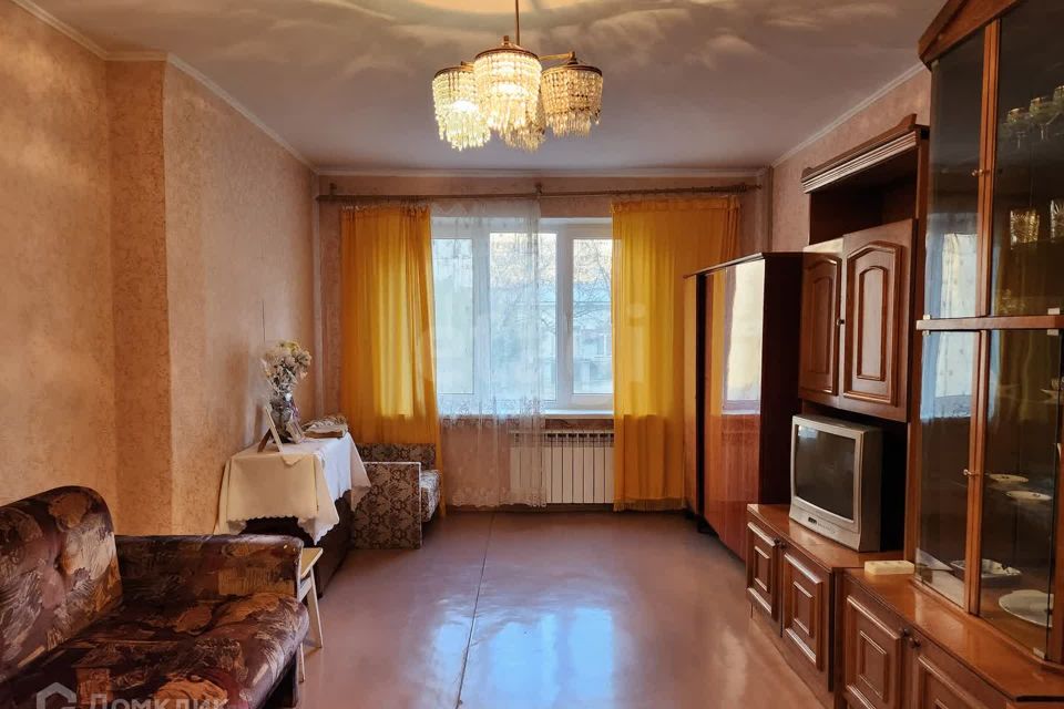 Продаётся 1-комнатная квартира, 41.9 м²