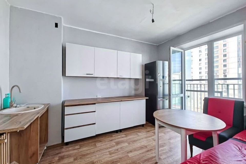 Продаётся 1-комнатная квартира, 42.2 м²