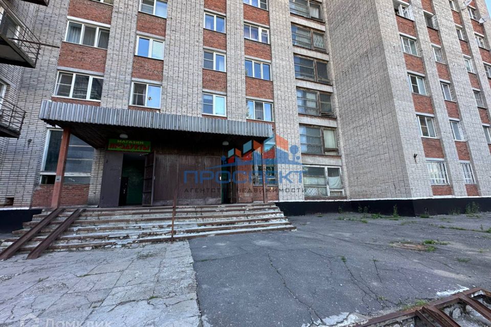 Продаётся комната в 8-комн. квартире, 80 м²