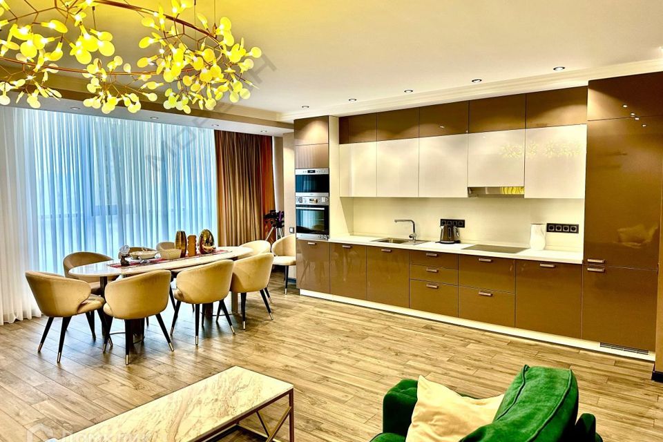 Продаётся 2-комнатная квартира, 94.8 м²