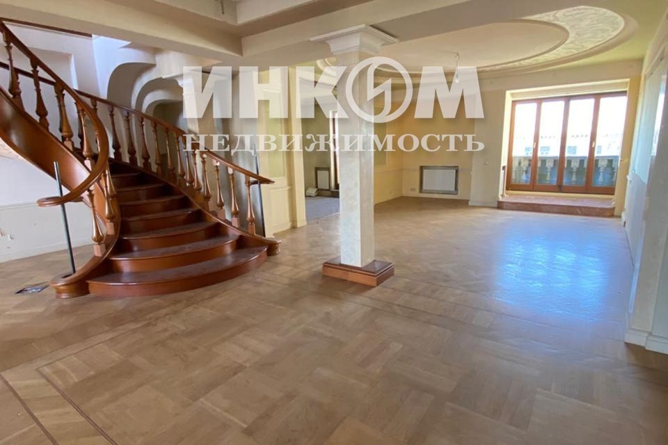 Продаётся 5-комнатная квартира, 280 м²