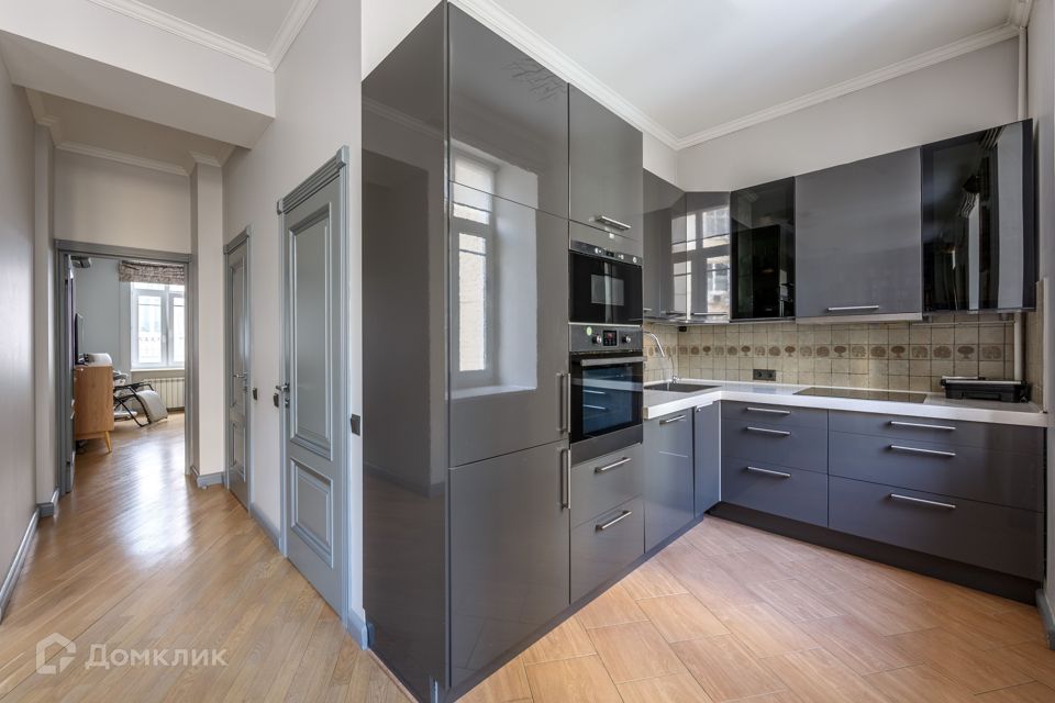 Продаётся 4-комнатная квартира, 96 м²