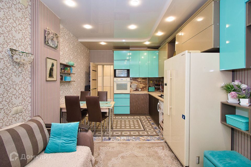 Продаётся 2-комнатная квартира, 67.8 м²