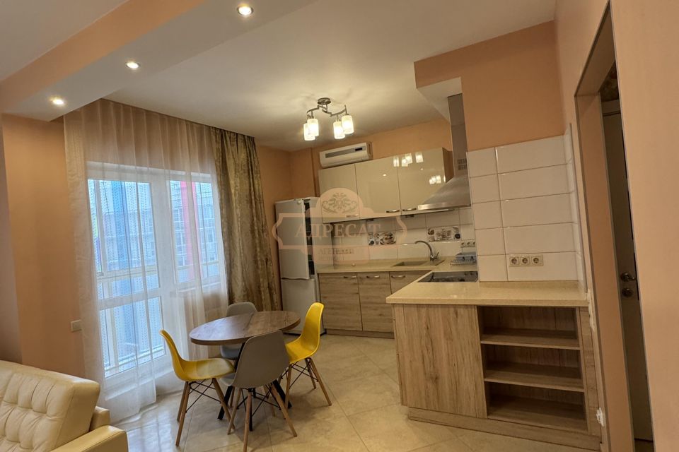 Сдаётся 2-комнатная квартира, 72 м²