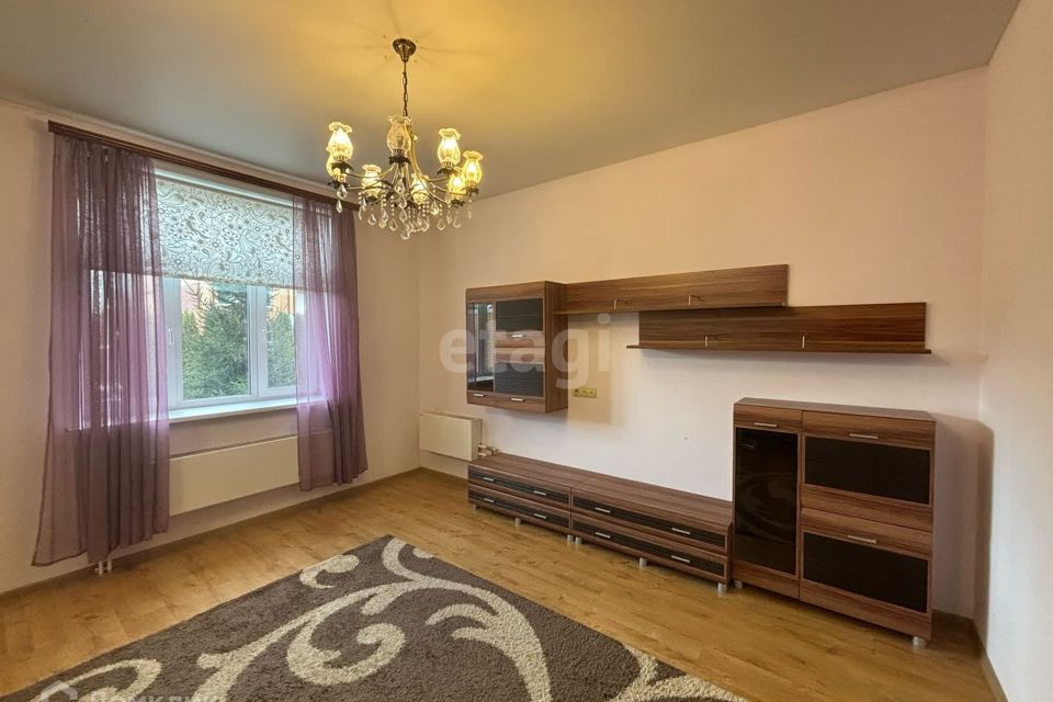 Продаётся 2-комнатная квартира, 60.4 м²