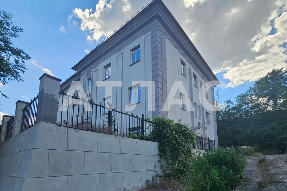 Продаётся 3-комнатная квартира, 60.9 м²