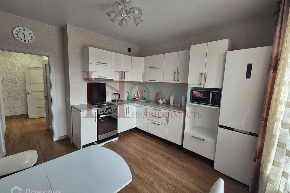 Сдаётся 2-комнатная квартира, 64 м²