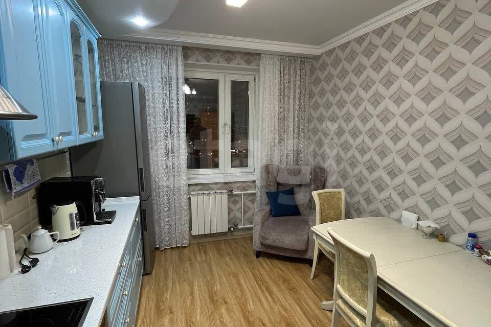 Продаётся 3-комнатная квартира, 77 м²