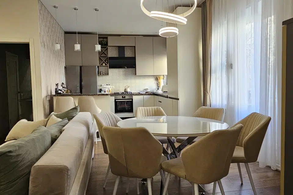 Продаётся 4-комнатная квартира, 85 м²