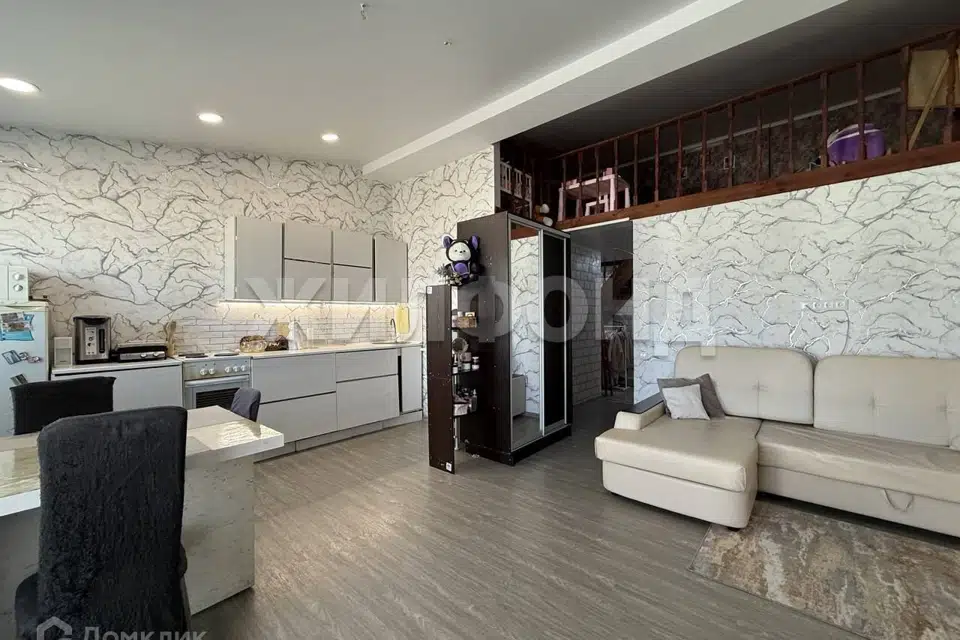 Продаётся 2-комнатная квартира, 57.7 м²