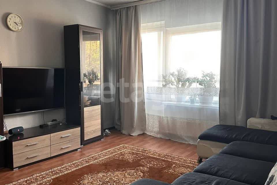Продаётся 3-комнатная квартира, 67.8 м²