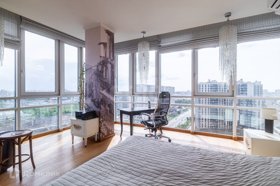 Продаётся 3-комнатная квартира, 111.5 м²