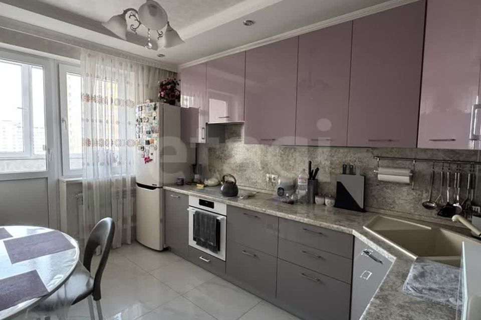 Продаётся 2-комнатная квартира, 61 м²
