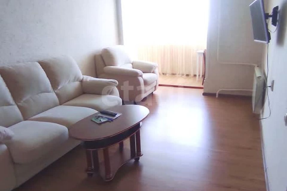 Продаётся 2-комнатная квартира, 61.2 м²