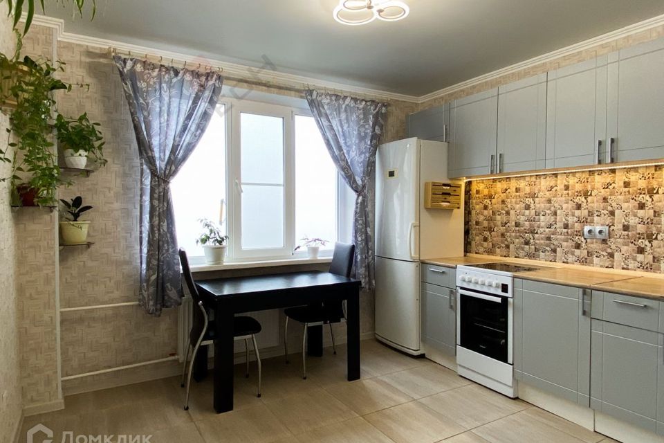 Продаётся 2-комнатная квартира, 62.1 м²