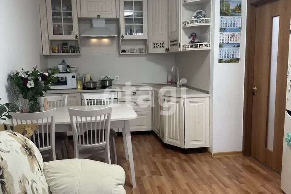 Продаётся 1-комнатная квартира, 41 м²