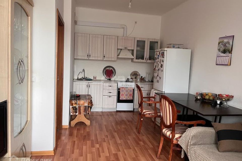 Продаётся 2-комнатная квартира, 42.4 м²