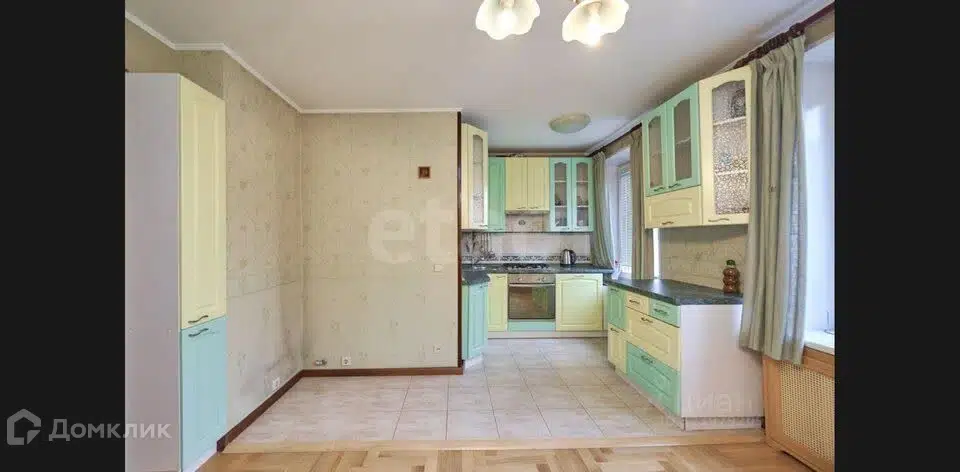 Продаётся 3-комнатная квартира, 90 м²