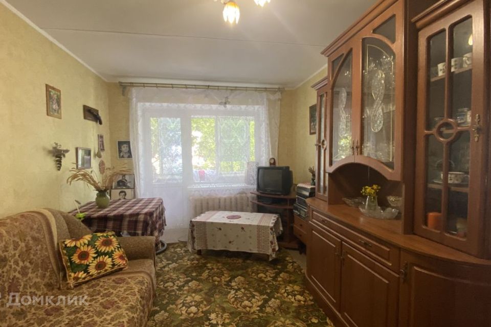 Продаётся 3-комнатная квартира, 50.8 м²