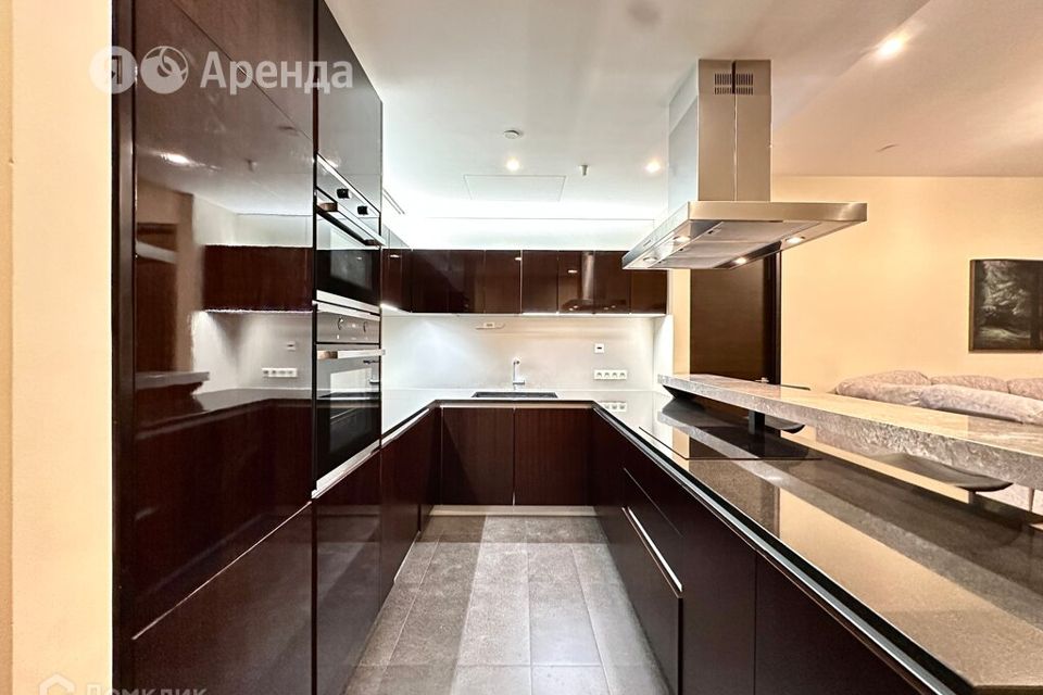 Сдаётся 2-комнатная квартира, 88 м²