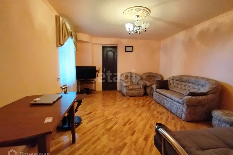 Продаётся 1-комнатная квартира, 46 м²