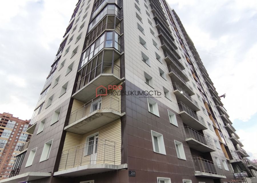 Продаётся 2-комнатная квартира, 77.4 м²