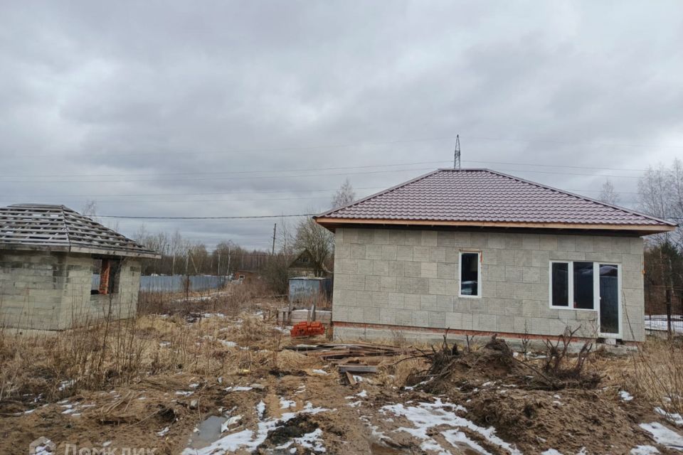 Продаётся 1-этажный дом, 120 м²