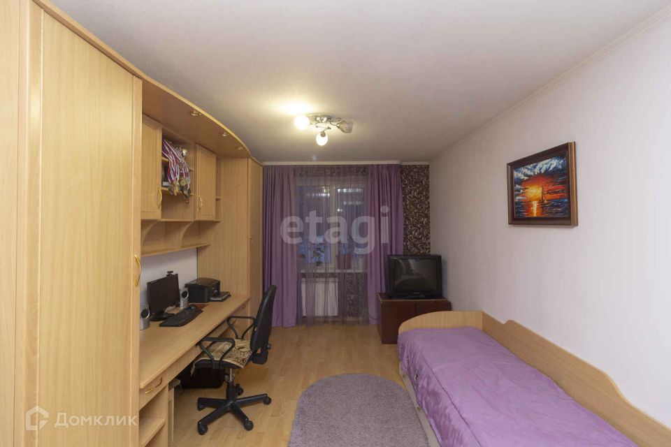 Продаётся 4-комнатная квартира, 105.3 м²