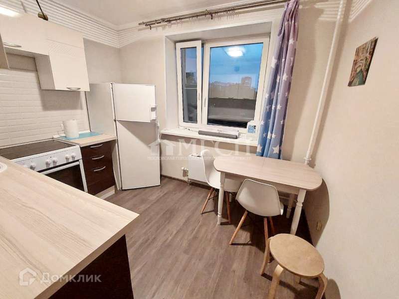 Сдаётся 2-комнатная квартира, 57 м²