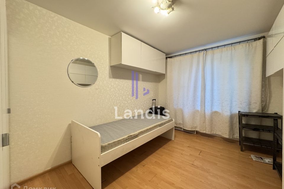Продаётся комната в 3-комн. квартире, 14.4 м²