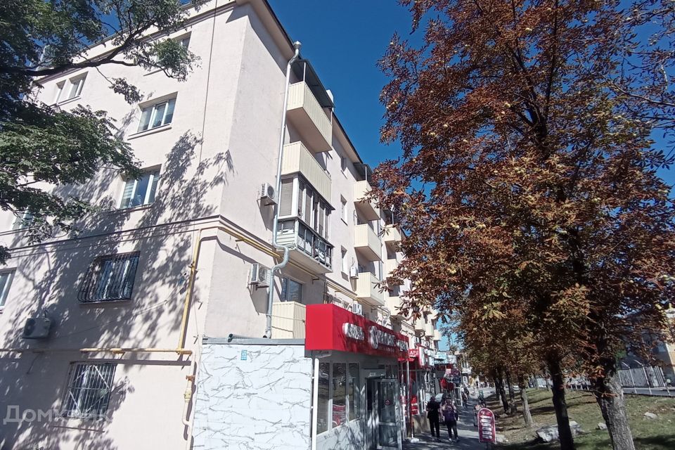 Продаётся 3-комнатная квартира, 55 м²