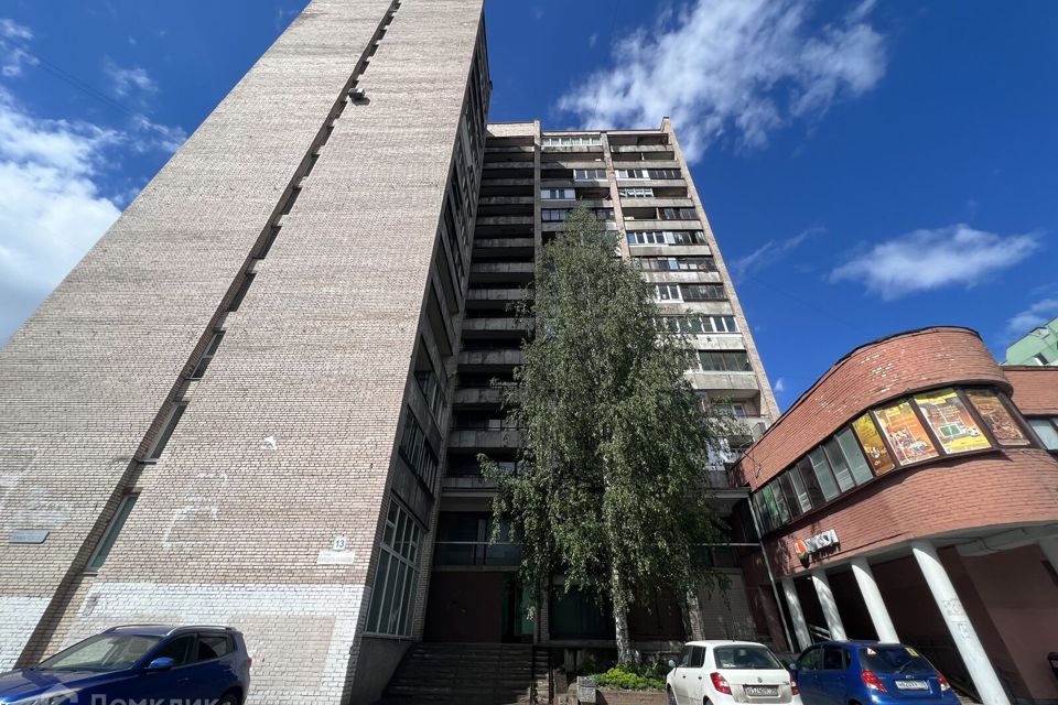 Продаётся комната в 12-комн. квартире, 11.5 м²