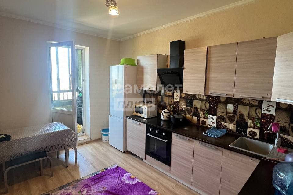 Продаётся 2-комнатная квартира, 71.6 м²