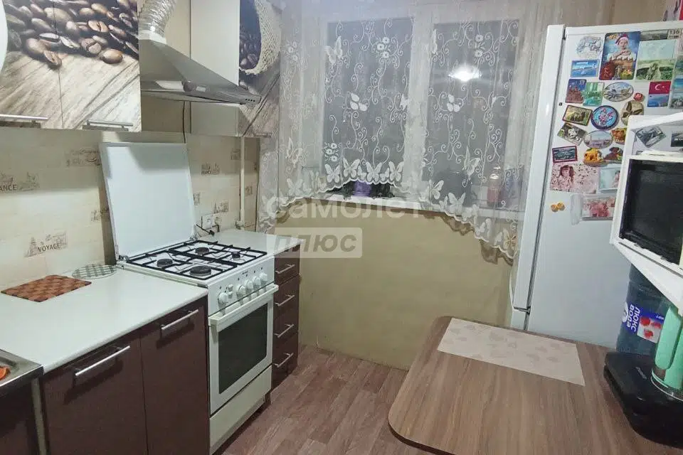 Продаётся 3-комнатная квартира, 63.5 м²